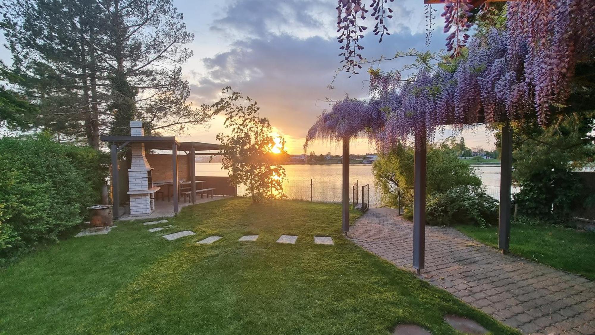 Topsenec-Lakeside Home Extérieur photo